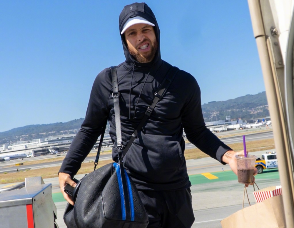 荷甲冲刺阶段走向成谜,波士顿凯尔特人防线松动,信心回归,医务组通报恢复的简单介绍 荷甲冲刺阶段走向成谜,波士顿凯尔特人防线松动,信心回归,医务组通报恢复的简单介绍